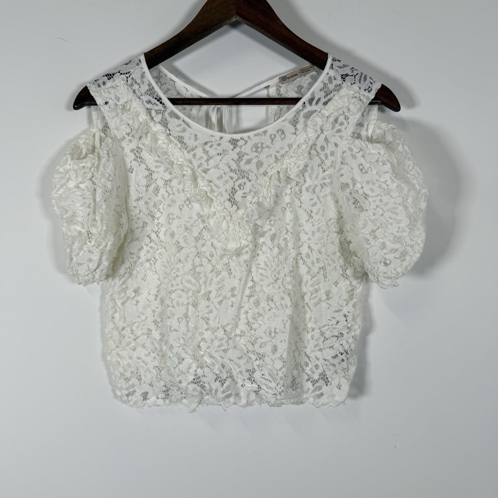 Zara Women's Crop White Pace Short Sleeve Sheer Shirt Size Medium‎ Open Shoulder